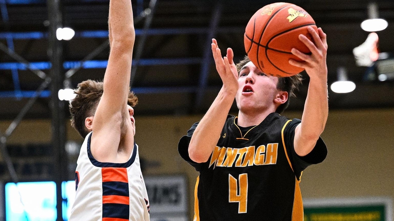 Nassau Class A semifinal: Wantagh vs. Manhasset - Newsday