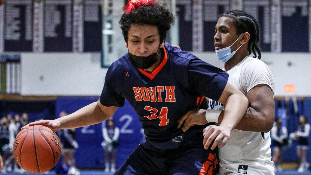 Jesse Tricario, Joe Fernandez 12 punch lifts Great Neck South over New Hyde Park Newsday