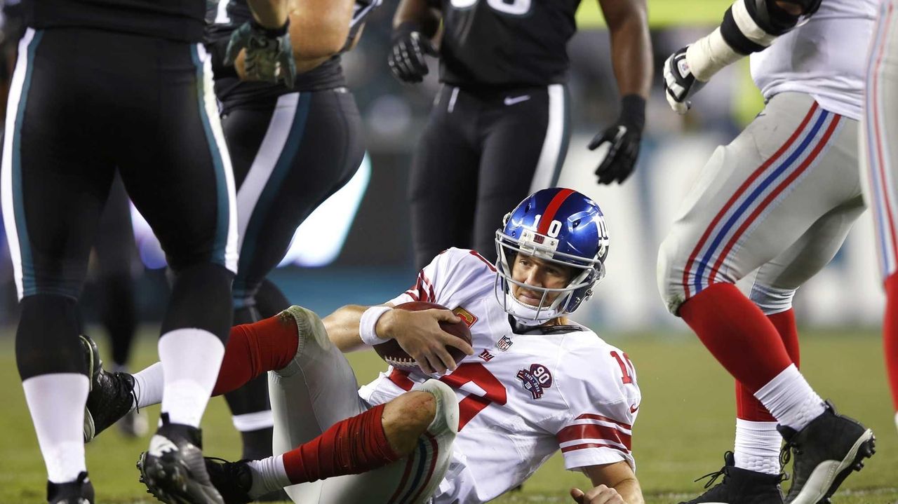 Reeling Giants outclassed by Eagles in blowout loss - Newsday