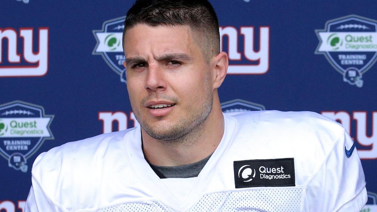 Giants practicing in Arizona bittersweet for Blake Martinez - Newsday