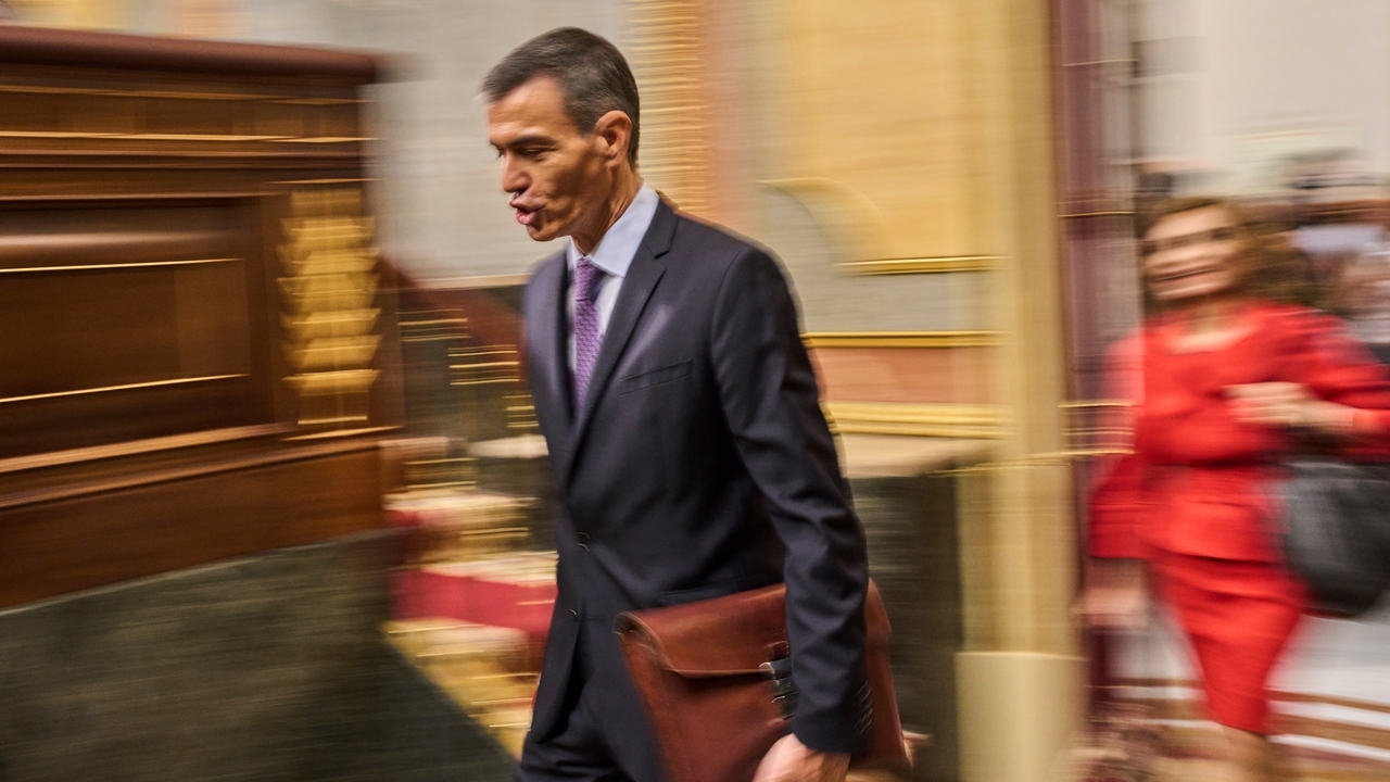 Spain S Pm Announces Anti Graft Measures As Corruption Inquiries