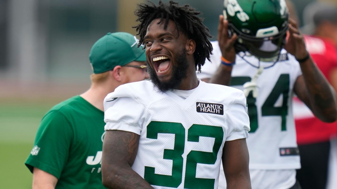 Jets' Michael Carter takes positives from injury absence