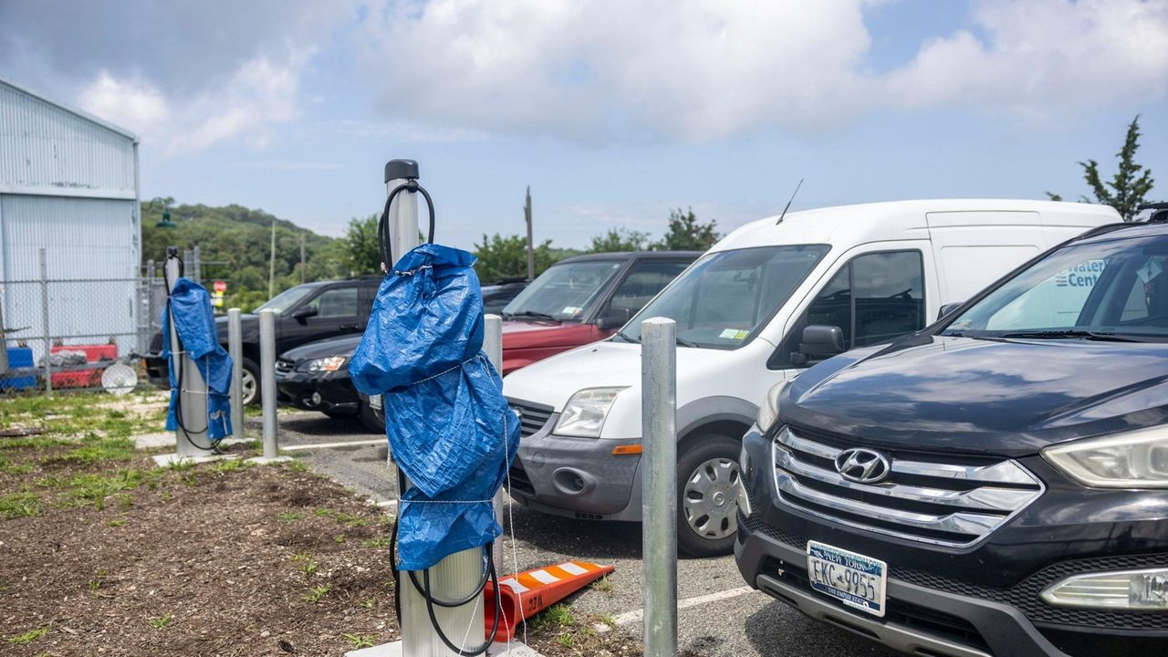 New electric vehicle charging stations coming to Oyster Bay Newsday
