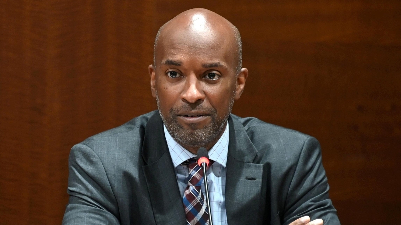 Kevan Abrahams, minority leader of the Nassau legislature, won't seek reelection - Vimarsana News