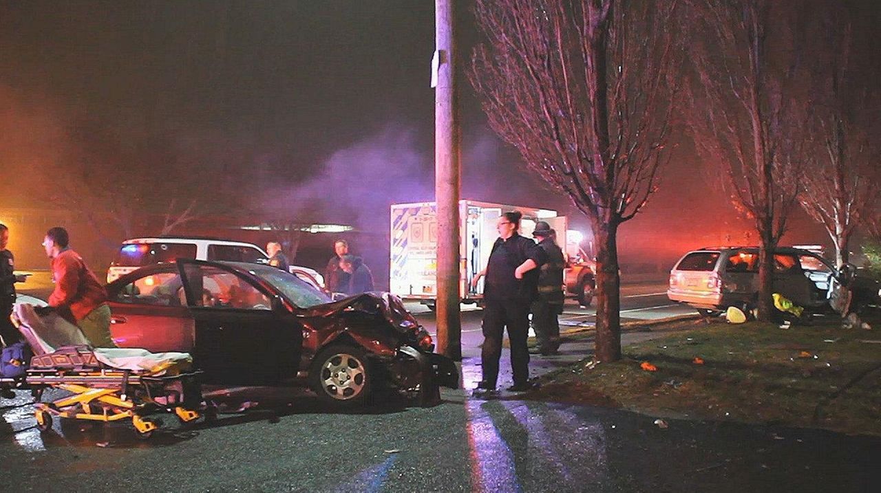 Man hospitalized after 2vehicle crash in Hauppauge, cops say Newsday