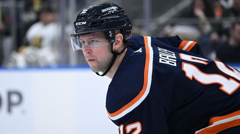 Islanders right wing Josh Bailey sets before a face off...