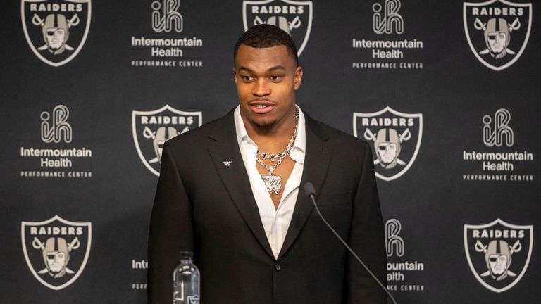 NFL Draft: Raiders don't overreach, emphasize improving defense