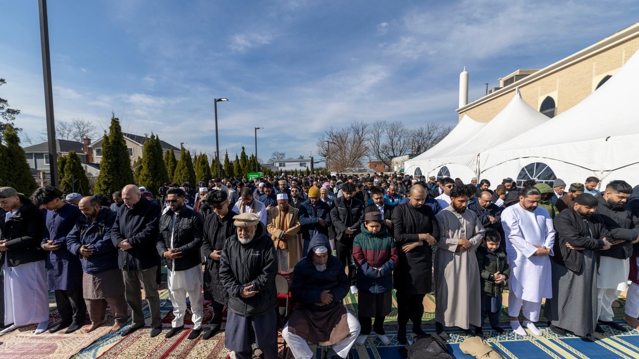 2 LI mosques tried to expand. Here's how their towns blocked them. - Newsday