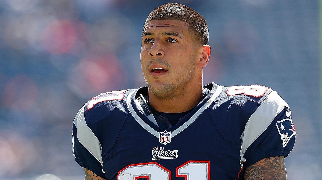 Video tribute honors ex-Patriots Aaron Hernandez, Terry Glenn - Newsday