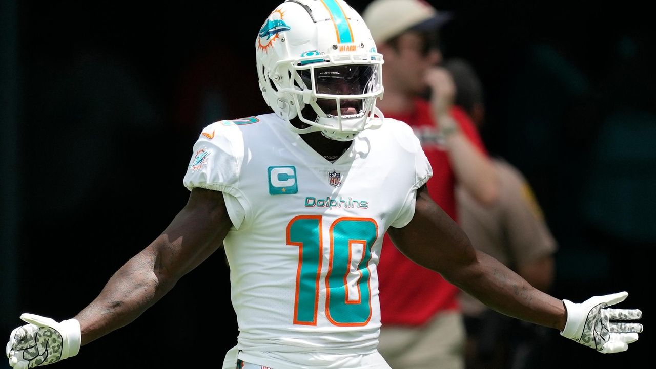 Miami Dolphins WR Tyreek Hill Ready to Make a Difference on the