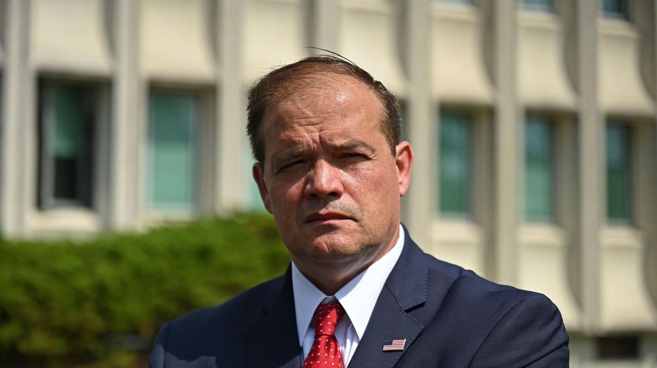 Ray Tierney Suffolk District Attorney Tim Sini not aggressive enough