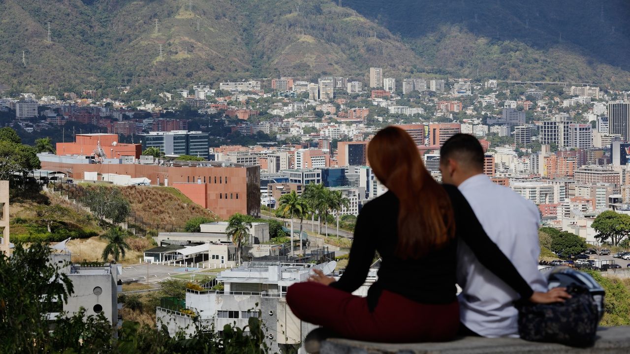 US and Venezuela take first steps toward restoring relations after Maduro's ouster