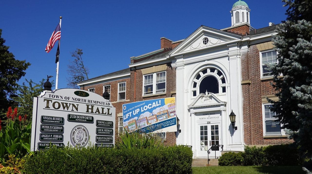 156.8 million North Hempstead budget has no layoffs, stays below tax