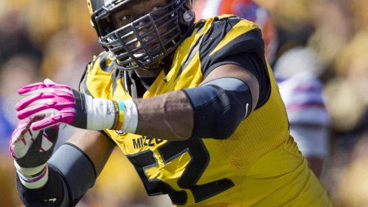 Michael Sam Celebrates Draft Pick With Kiss for Boyfriend