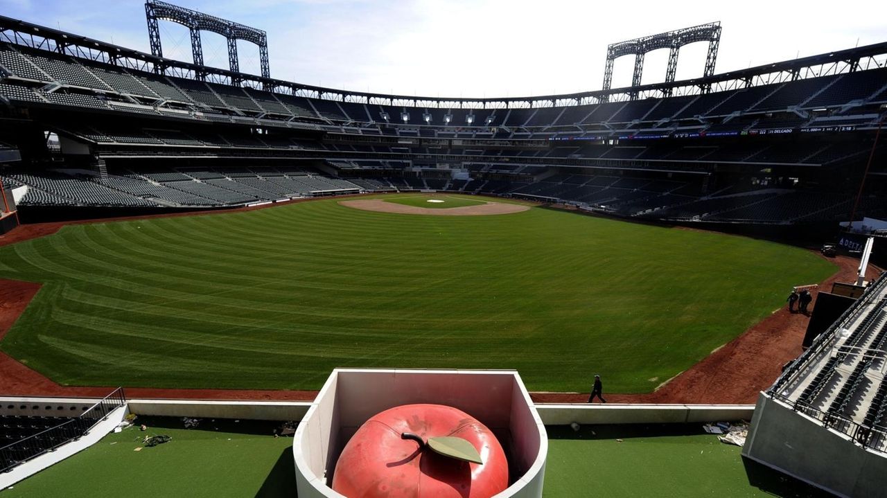 Baseball showdown! Yankee Stadium vs. Citi Field