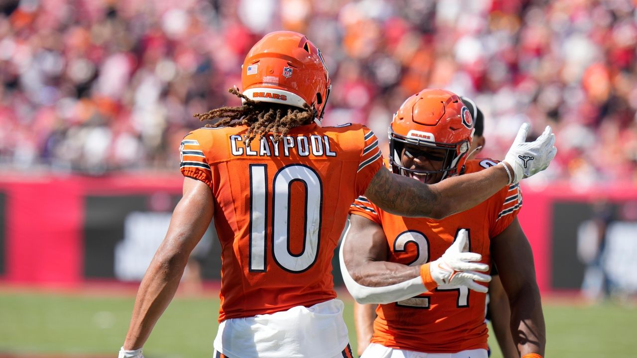 Photo gallery: Bears rock new orange helmets in loss to Commanders