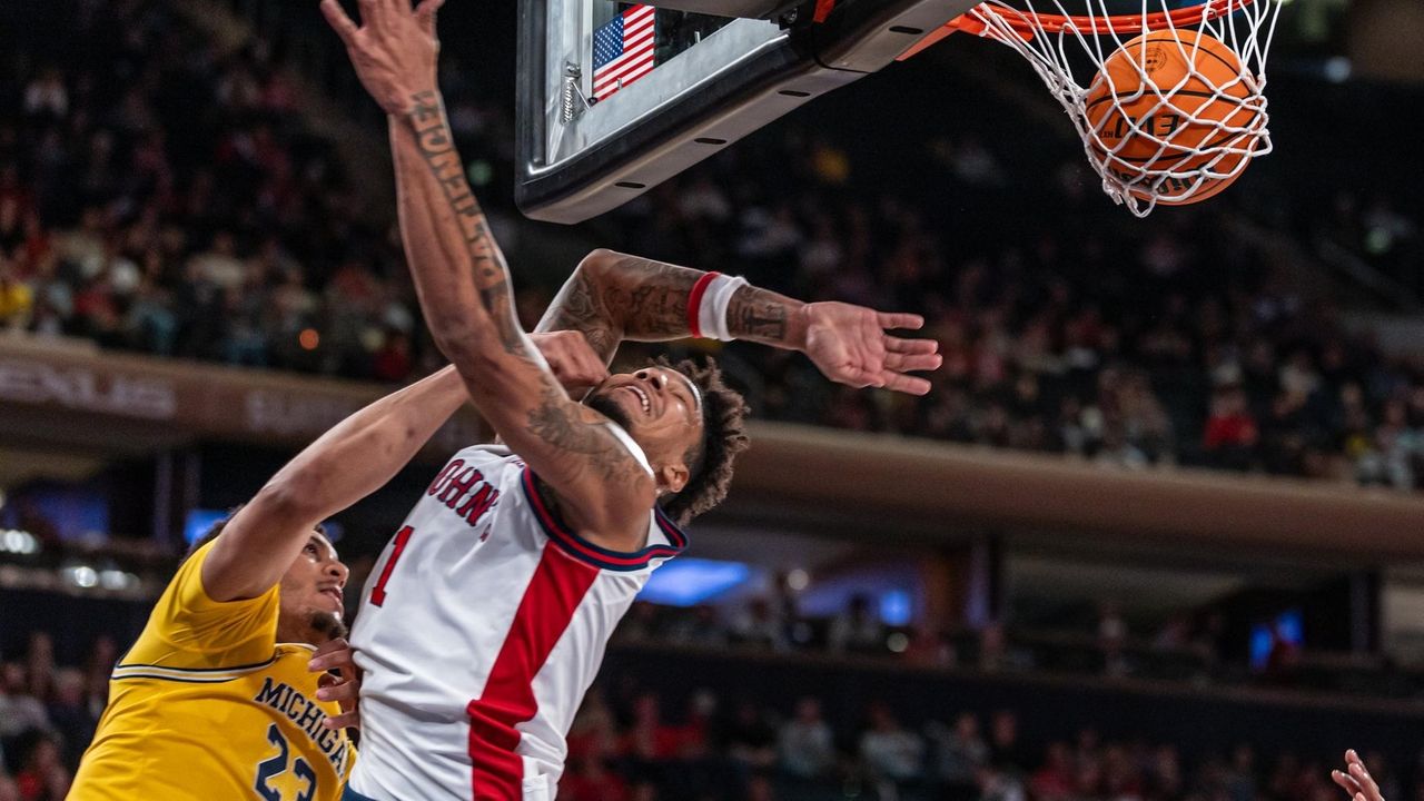 St. John's drops exhibition game to No. 7 Michigan in OT