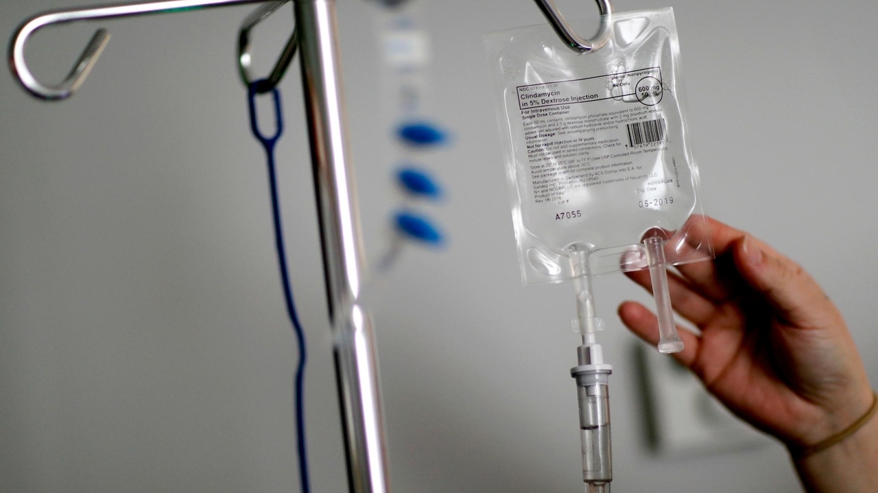 New York hospitals brace for IV fluid shortage due to hurricanes - Newsday