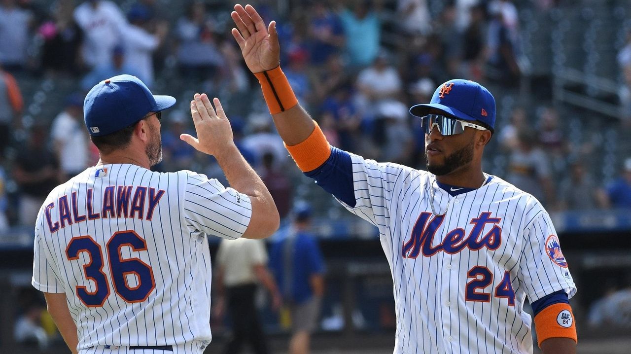 New York Mets' Robinson Cano celebrates his home run off Chicago