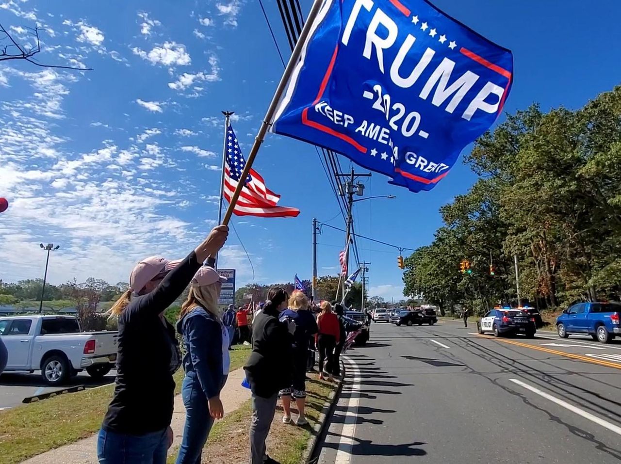 Rally on RiverMitin en River – The Bronx Free Press