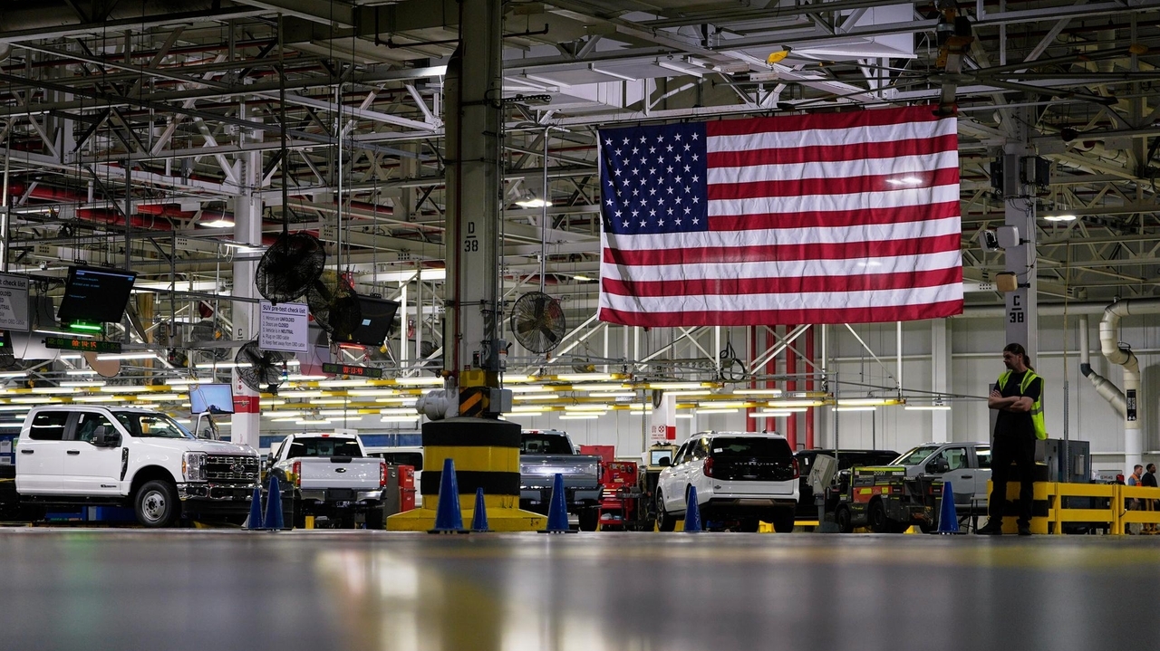 Whitmer told Trump in private that Michigan auto jobs depend on a ...