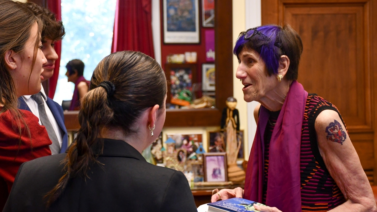Connecticut US Rep. Rosa DeLauro gets inked at age 80 alongside her 18-year-old granddaughter - Vimarsana News