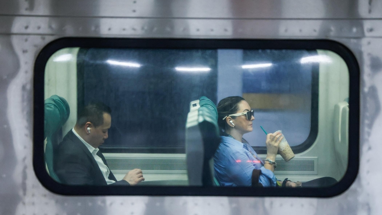 MTA faces $300M deficit, pointing to 'uncontrollable' labor, health costs