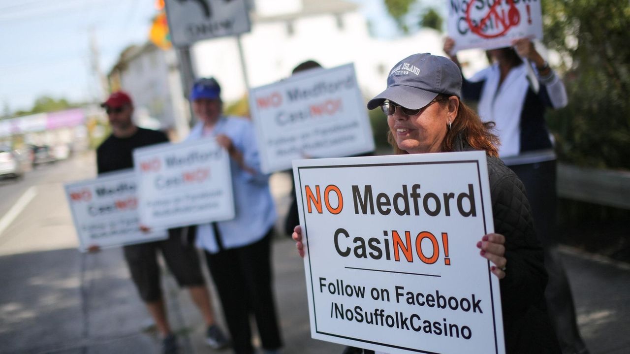 Suffolk OTB reconsiders Medford casino plan after failing to sell site