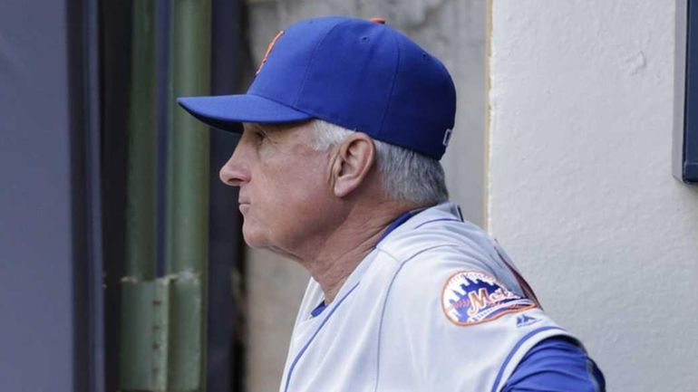 New York Mets manager Terry Collins taken to hospital before Brewers game, New York Mets