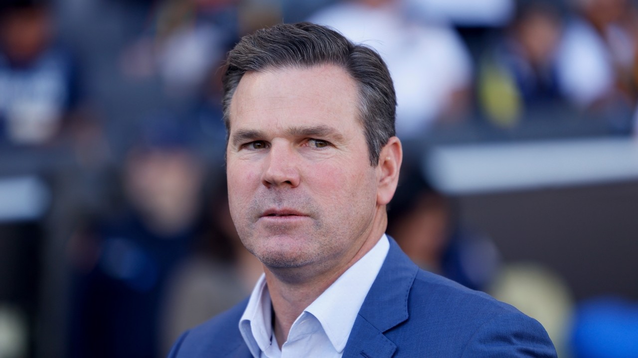 Galaxy give multi-year contract extension to coach Greg Vanney while ...