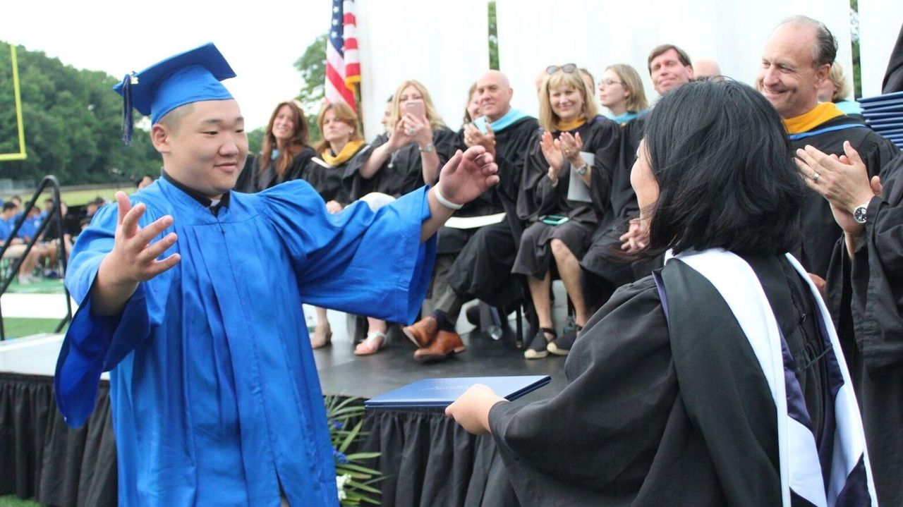 Long Island High School Graduation Photos Newsday