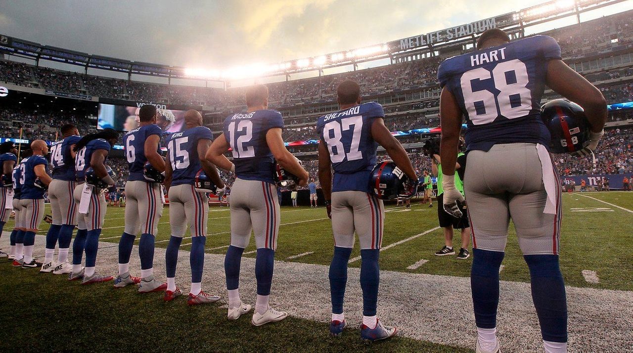 Giants team stands for 'Black National Anthem' before NFL game