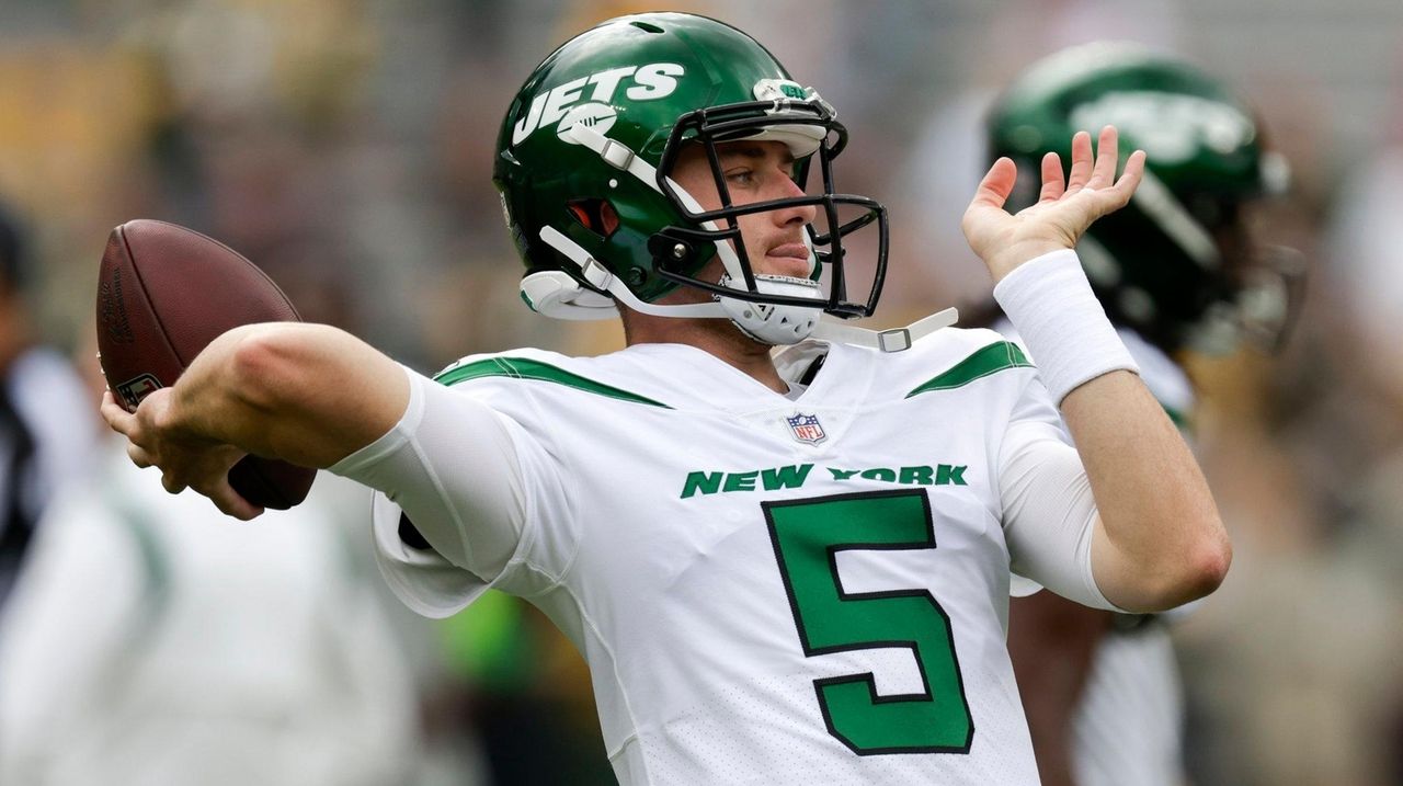 Former Jets GM: Mike White Is A Better Football Player Than Zach