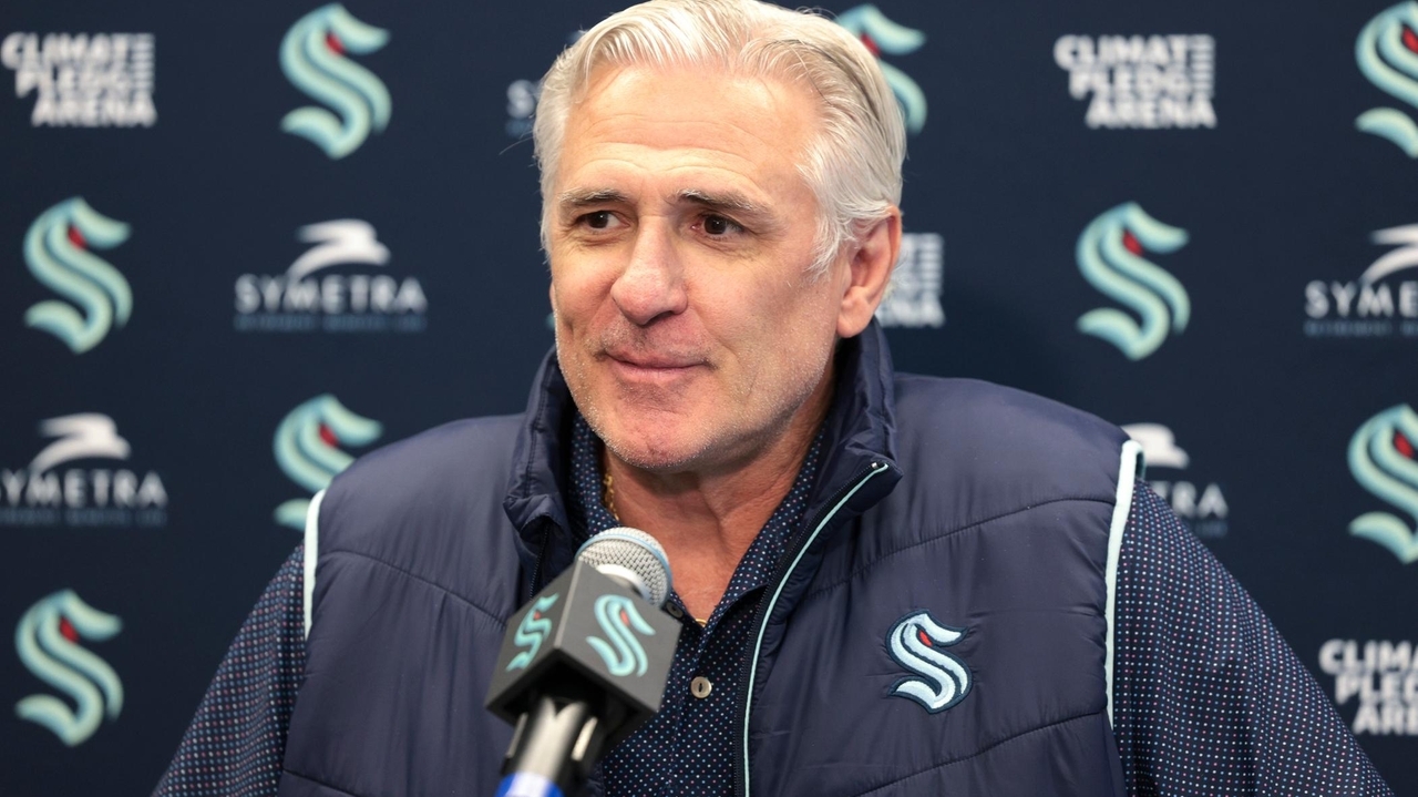 Ron Francis, Kraken president of hockey operations, stepping down at end of the season