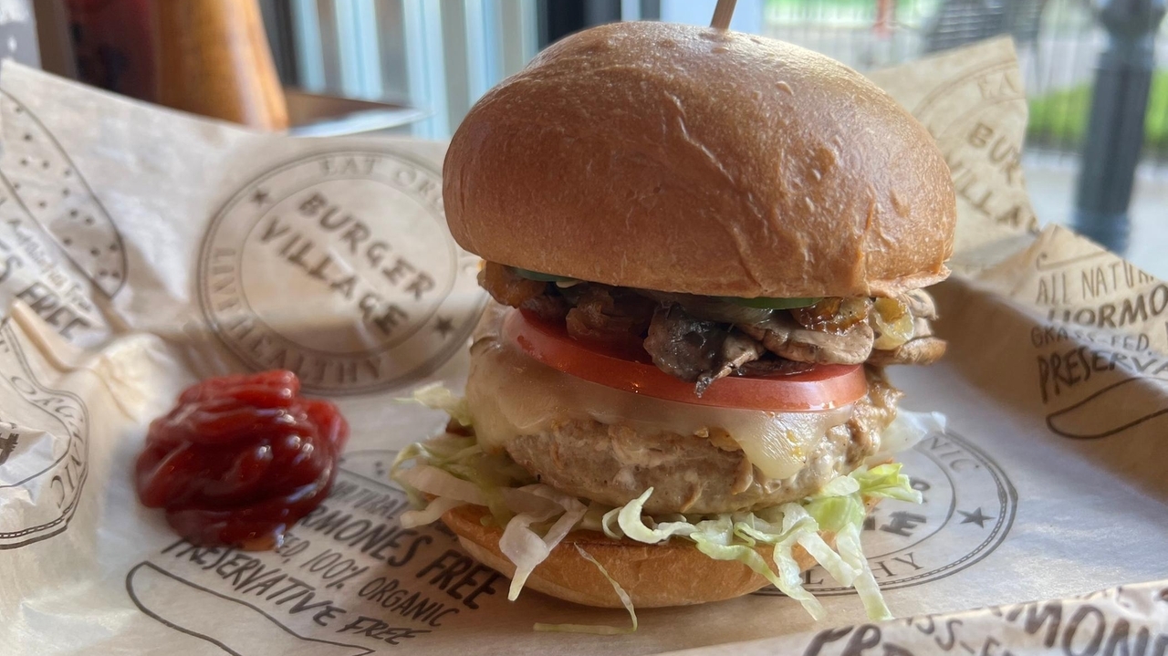 Burger Village expands to Tanger Deer Park - Vimarsana News