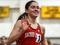 Sacred Heart's Maeve Going returns from injury, wins 3K title
