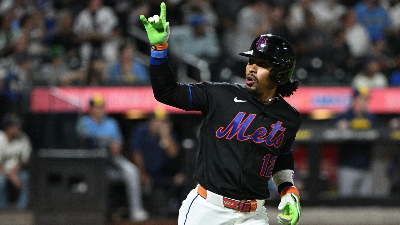 Mets' SNY broadcast feed cuts out before Francisco Lindor's game-saving catch