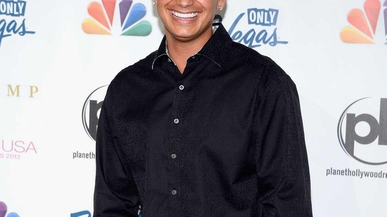 DJ Paul "Pauly D" DelVecchio at the 2013 Miss USA...