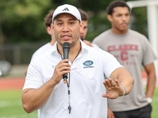 Former Newsday Thorp Award winner Alex Rivas leads LI football clinic