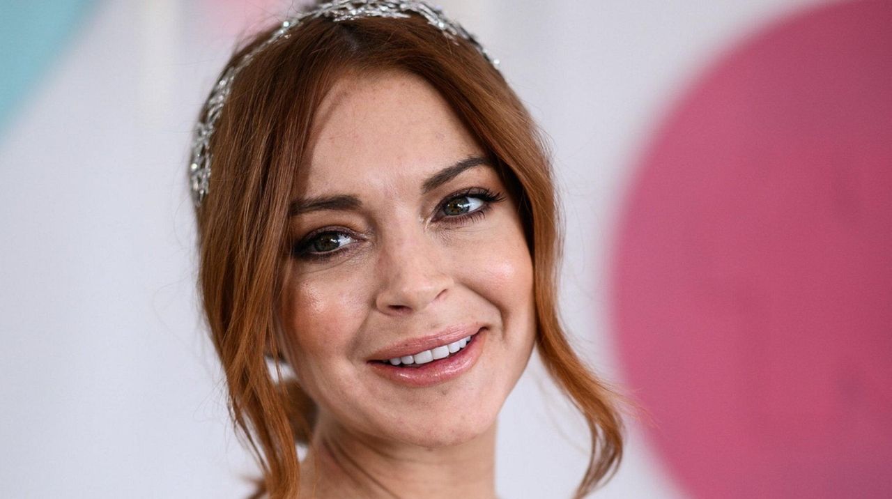 Lindsay Lohan stars in a Super Bowl ad for Planet Fitness, joined