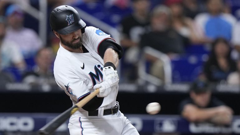 Marlins pepper Astros with astonishing home run barrage not seen