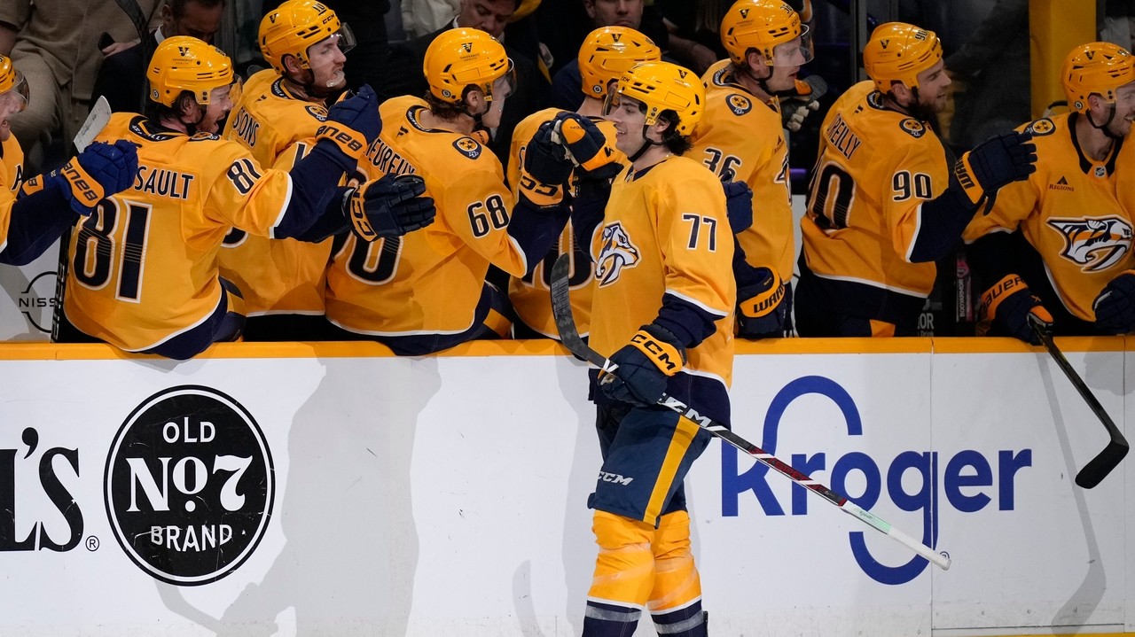 Evangelista scores 2, Saros gets 200th win as Predators beat Hurricanes ...