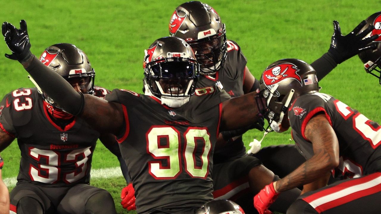 Jason Pierre-Paul Is Set To Have His Best Season With The Bucs - Bucs Report