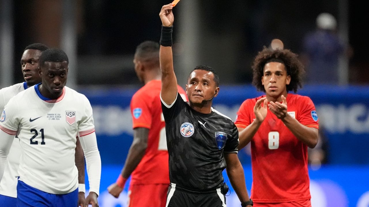 Tim Weah's loss of composure leads to red card, costs United States at ...