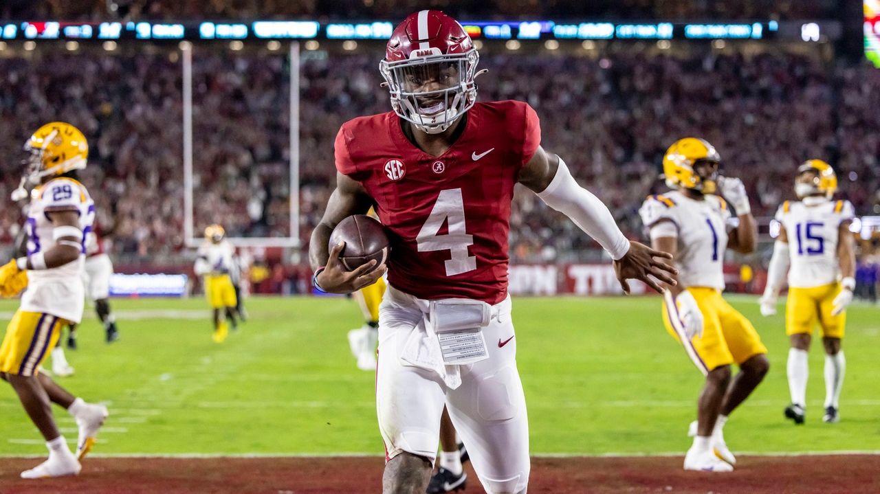 No. 8 Alabama aims to clinch SEC West title at Kentucky, which looks to