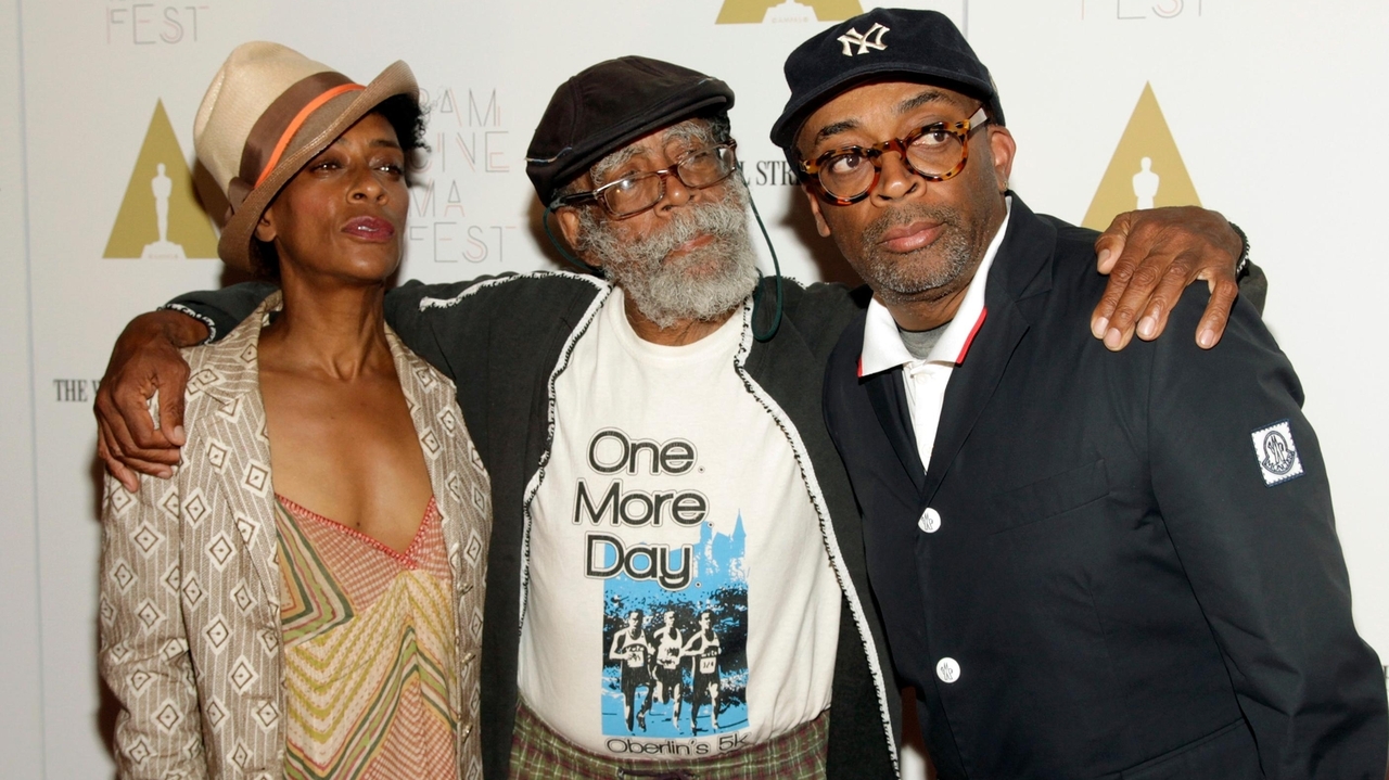 Bill Lee, jazz musician who worked with Bob Dylan, son Spike Lee, dies at 94 - Vimarsana News