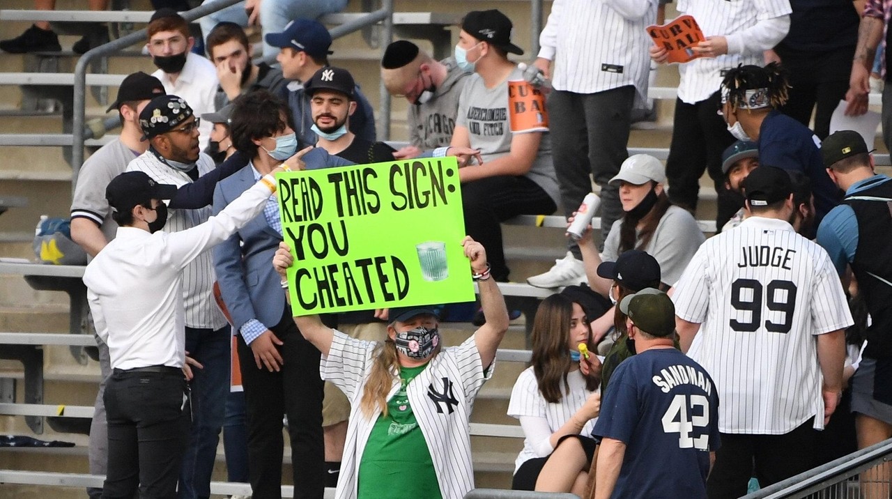 Go ahead, Yankees fans, trash the cheating Astros - Newsday