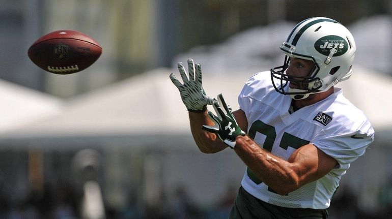 New York Jets receiver Eric Decker called Tim Tebow 'respectful...