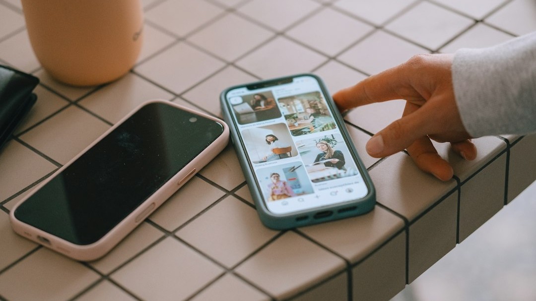 Perimenopause ads filling your feed? Long Island experts debunk social ...