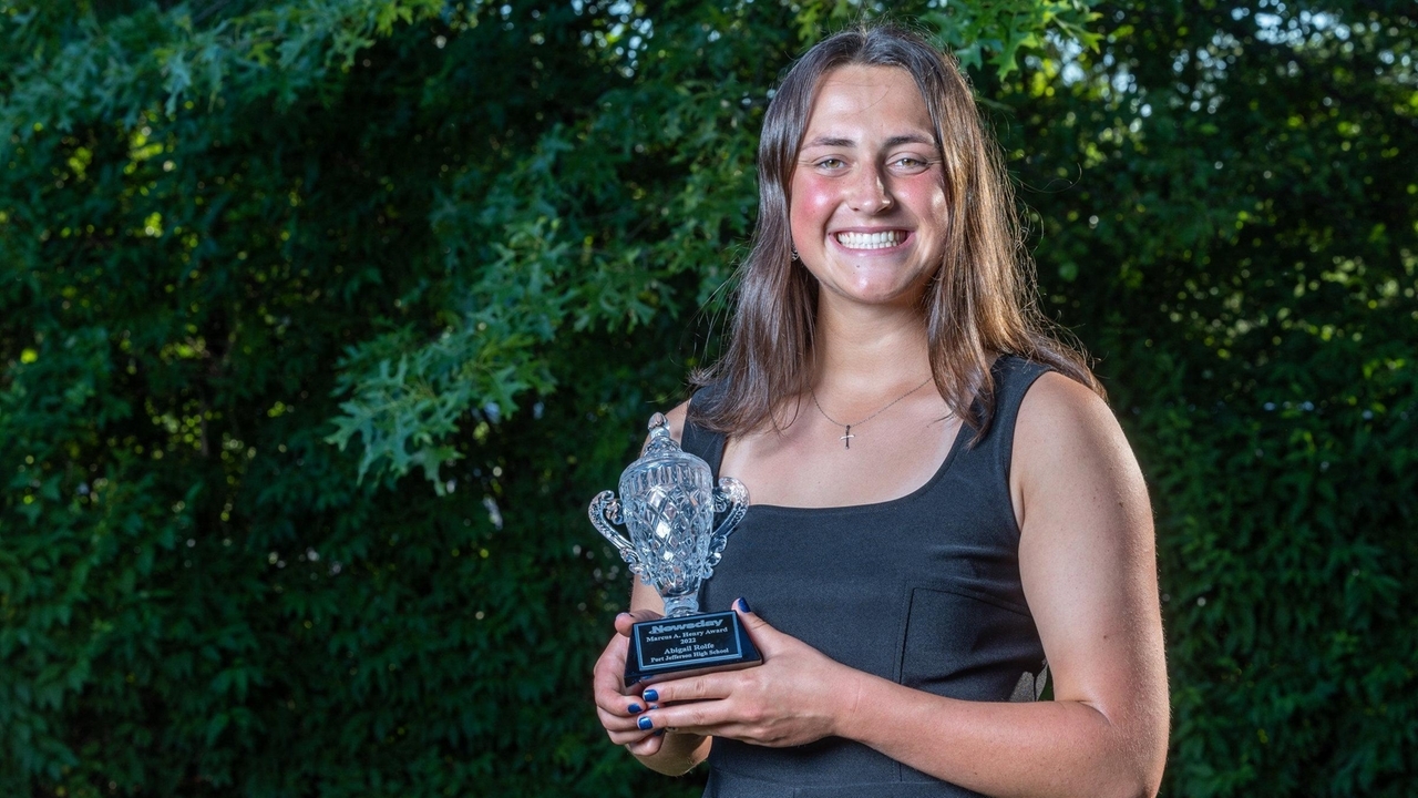 Port Jefferson's Abigail Rolfe wins 2022 Newsday Marcus A. Henry Award ...